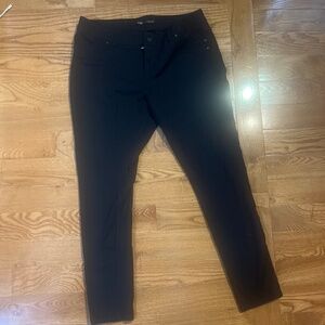 Black Skinny pants